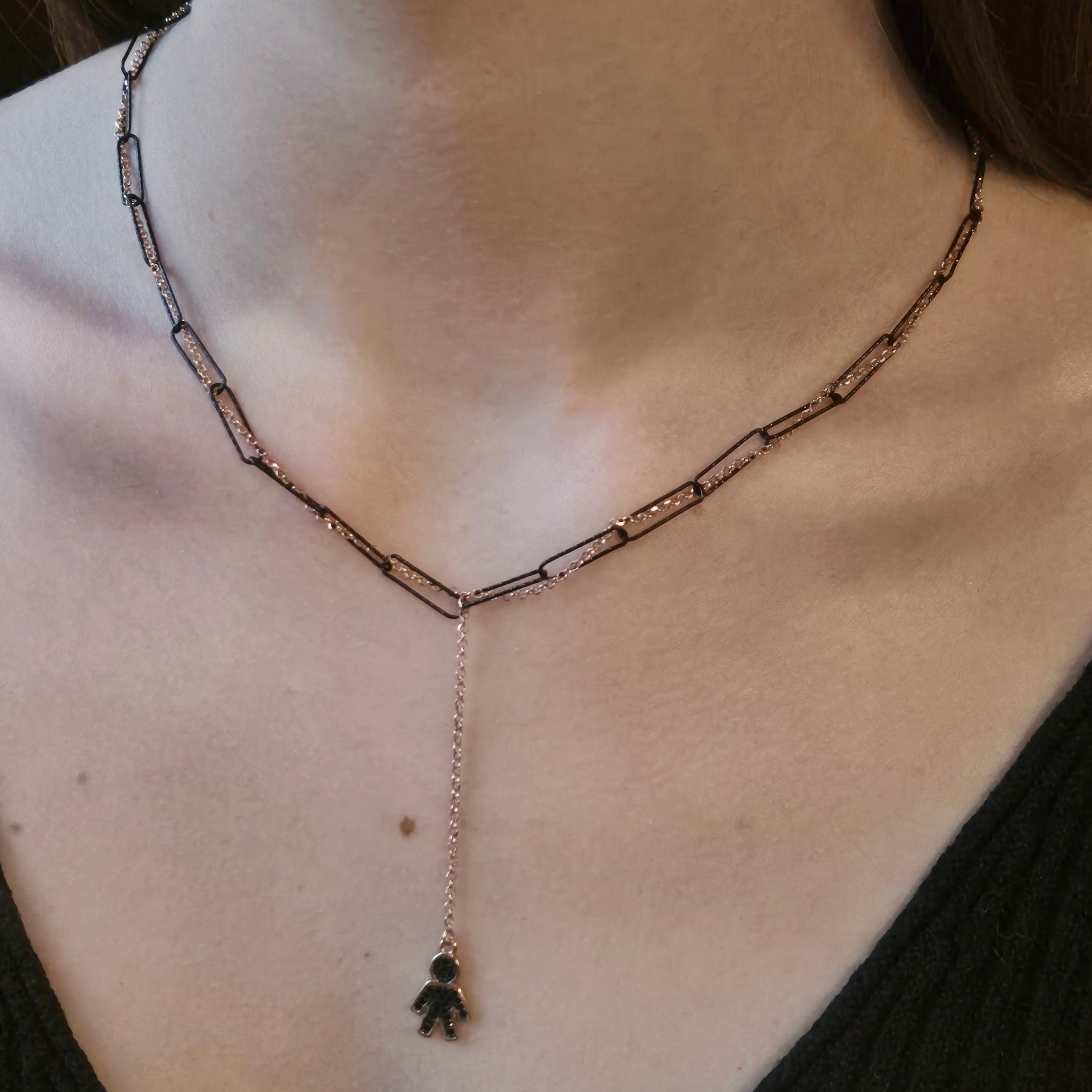 Black & Rose Boy - Girocollo irresistibile deciso e raffinato